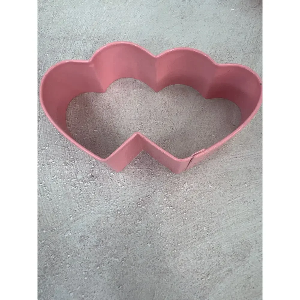 Heart‎ shaped cookie cutters Set of 4